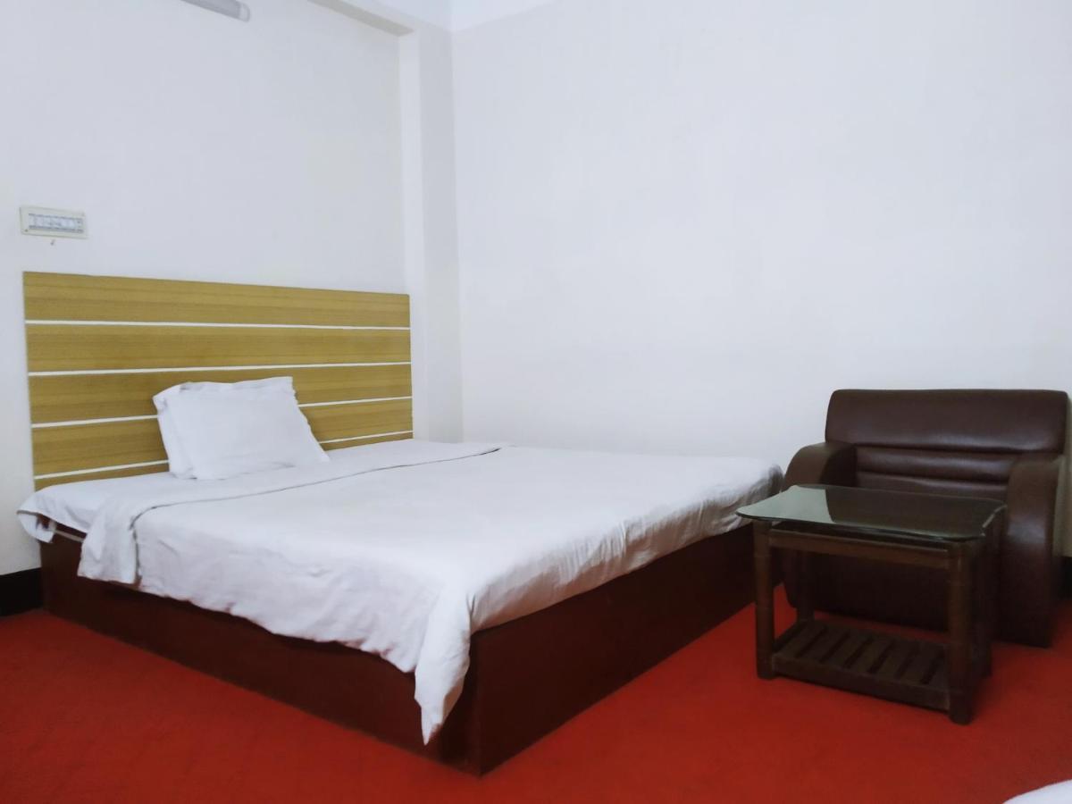 Hotel Blue Bird Dhaka Exteriör bild