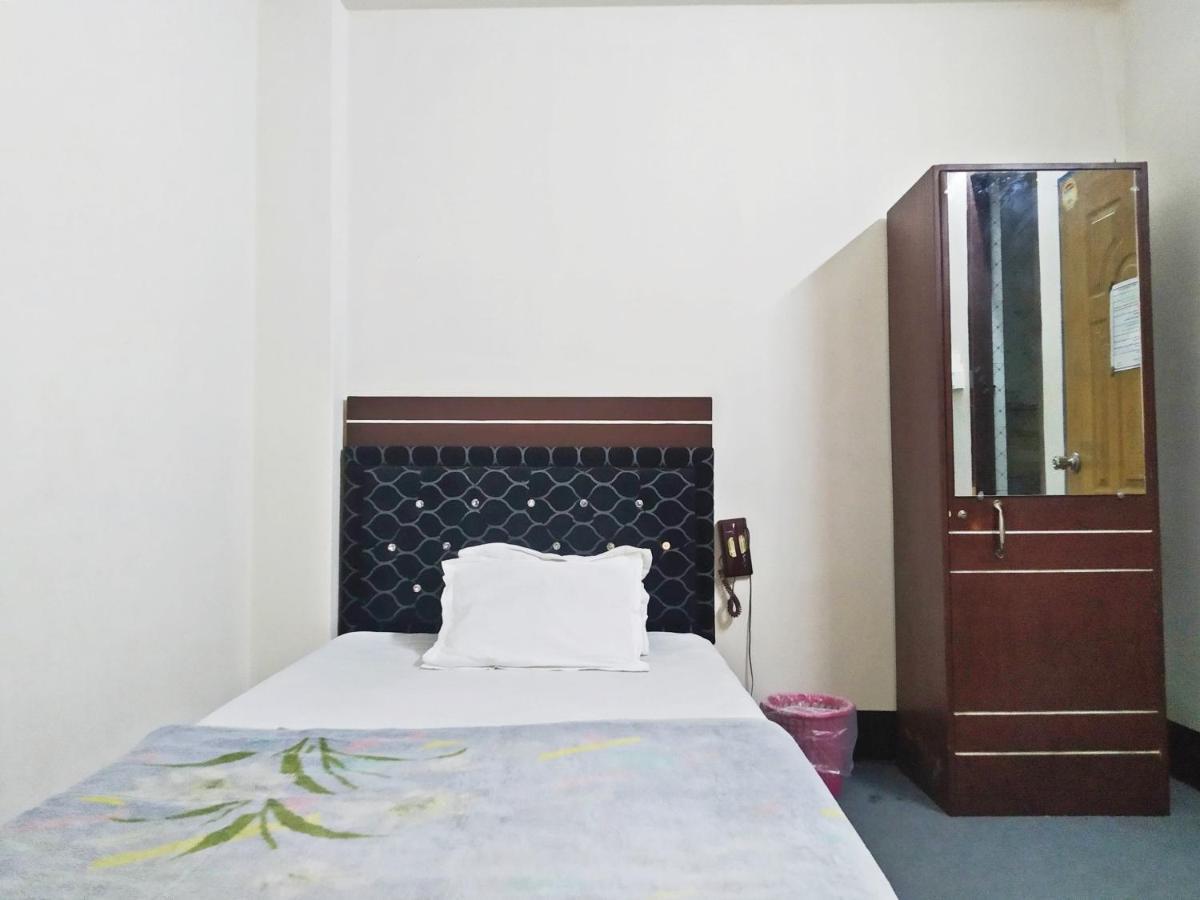 Hotel Blue Bird Dhaka Exteriör bild