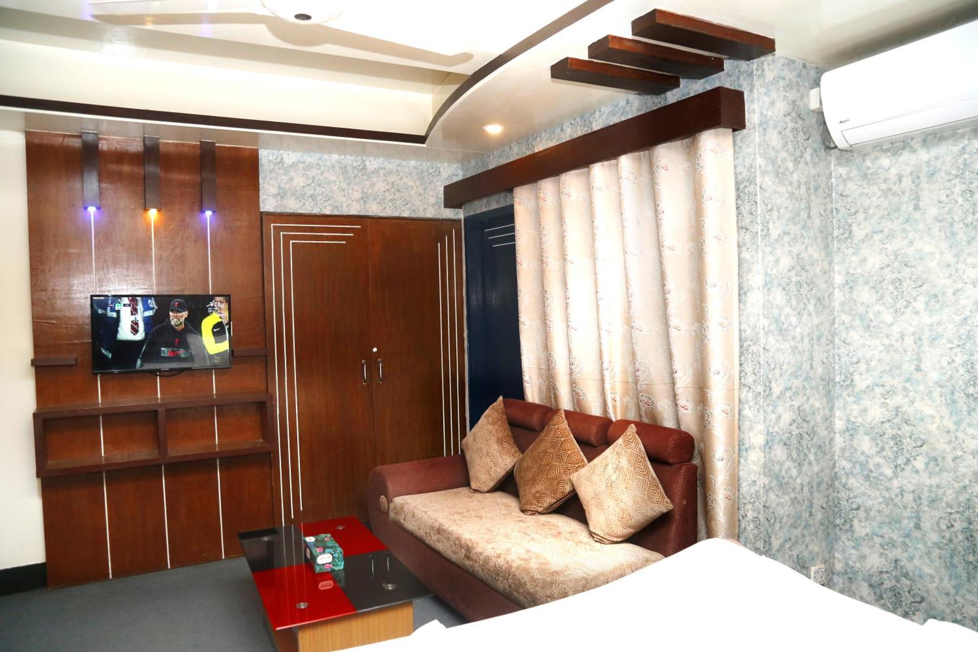 Hotel Blue Bird Dhaka Exteriör bild