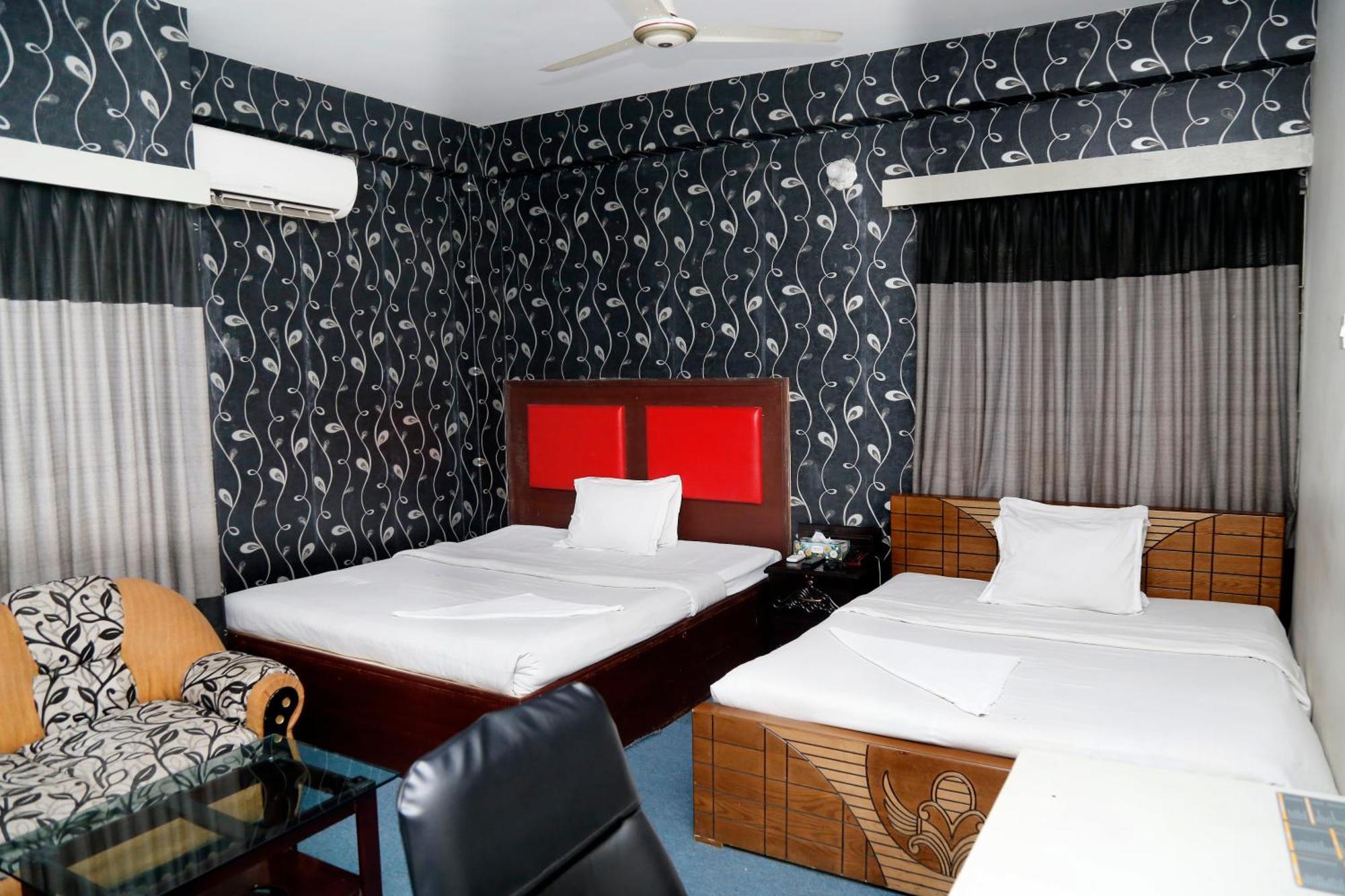Hotel Blue Bird Dhaka Exteriör bild