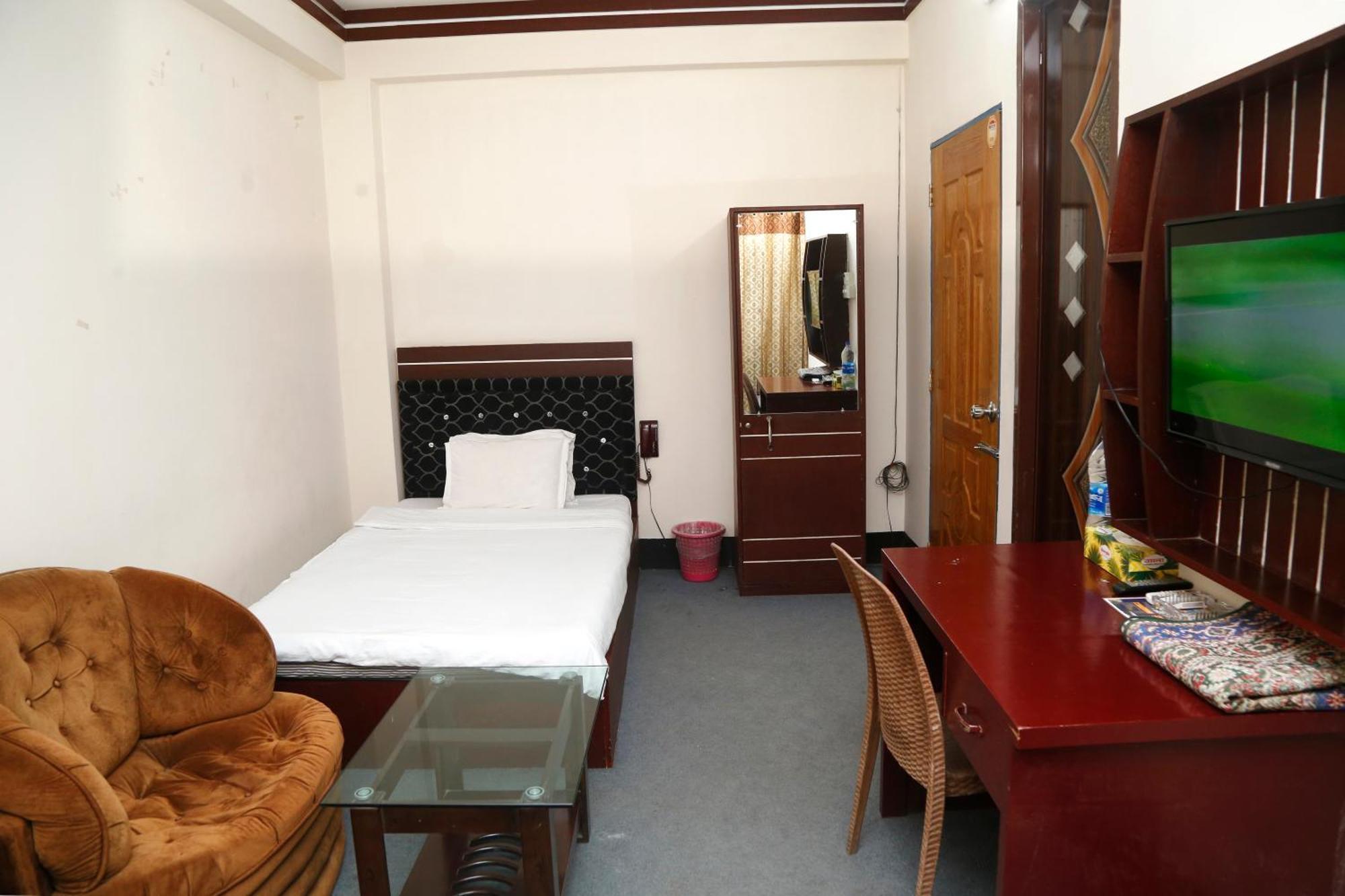 Hotel Blue Bird Dhaka Exteriör bild